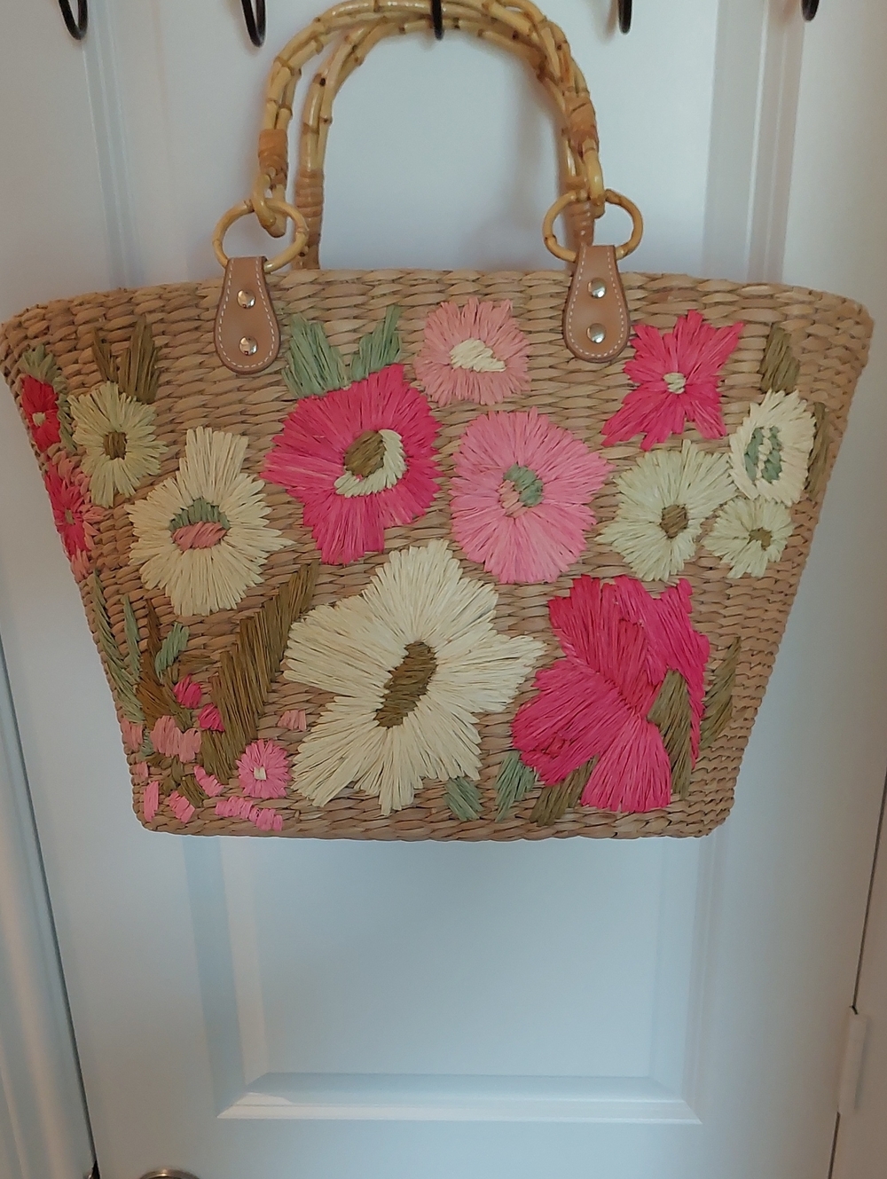 Vintage Straw Rattan Boho Large Tote Bag With Hand Embroidered Pink&Tan Flowers